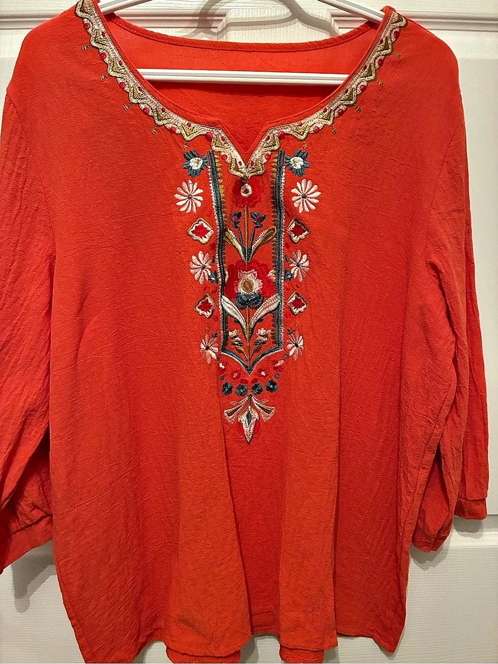 Embroidered Boho Style Ladies shirt in Orange Like New, Size 16/XL